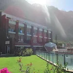 Sea View Aparthotel 4*