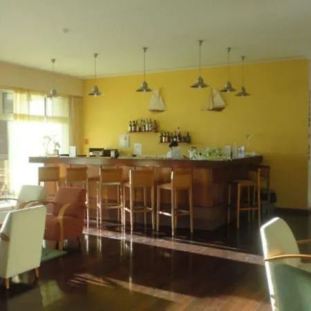 Ξενοδοχείο με διαμερίσματα Sea View 4*