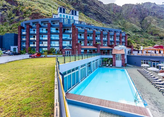 Apartahotel Sea View 4*